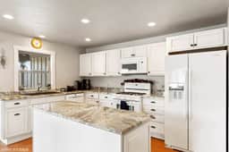 Unit D - 425 Grnd Dr
