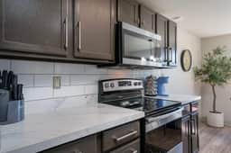 2 Aria-Glacier Basecamp|Stylish 2BR