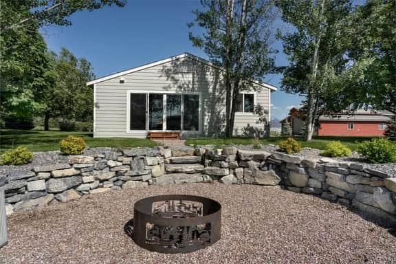 889 Capistrano 3BR