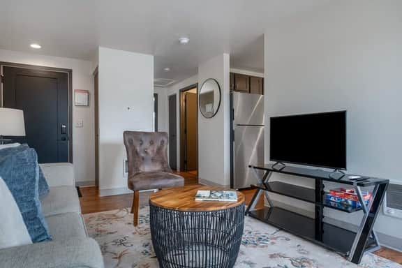 Aria Unit 11 - 1BDR