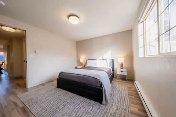 8 Aria-Modern 1BR | Walk Downtown
