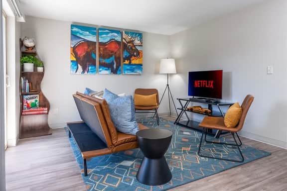 2 Aria-Glacier Basecamp|Stylish 2BR