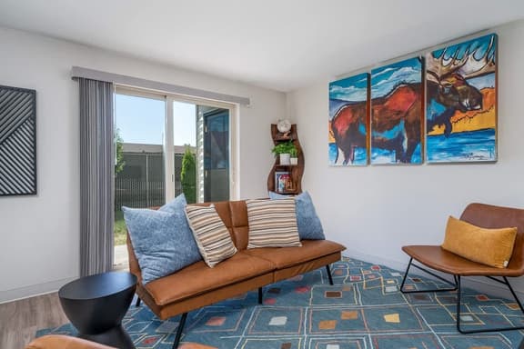 2 Aria-Glacier Basecamp|Stylish 2BR